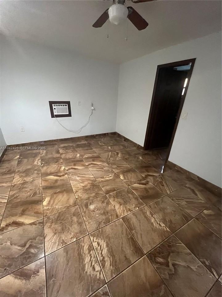 700 N 68th Way - Photo 6 of 15