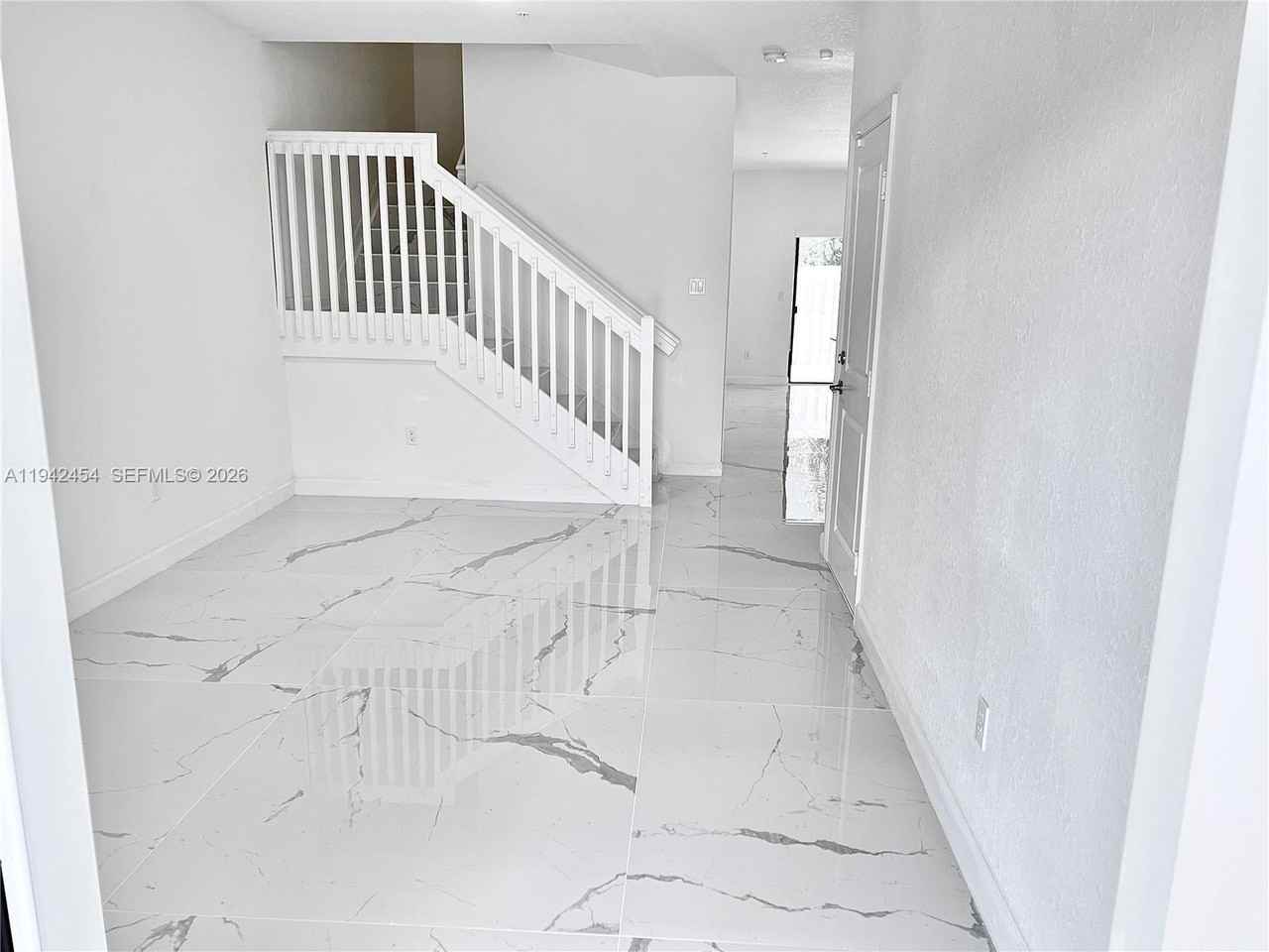 15903 Sw 2nd Pl #15903 - Photo 2 of 23