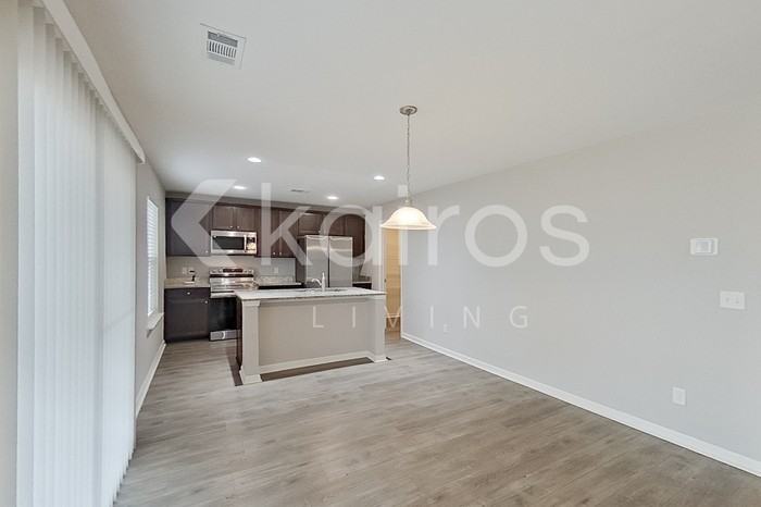 101 Saint Phillip Way - Photo 5 of 26