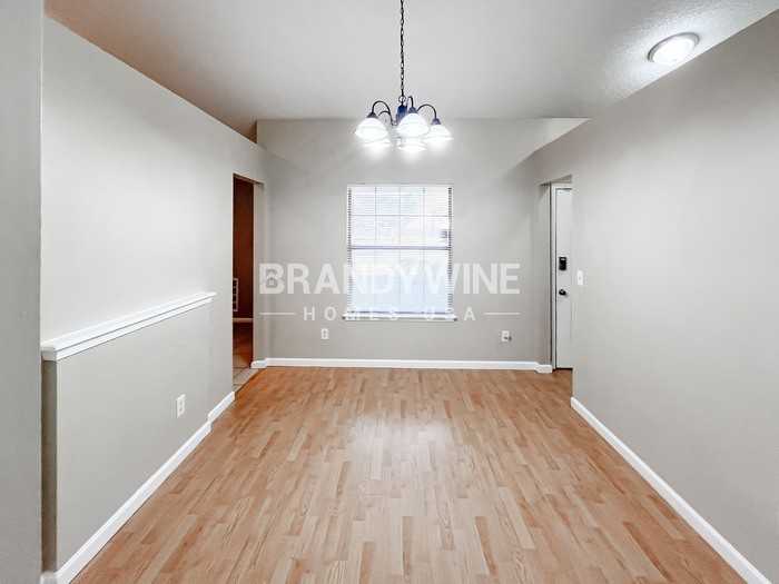 7901 Winterwood Cir N - Photo 3 of 15