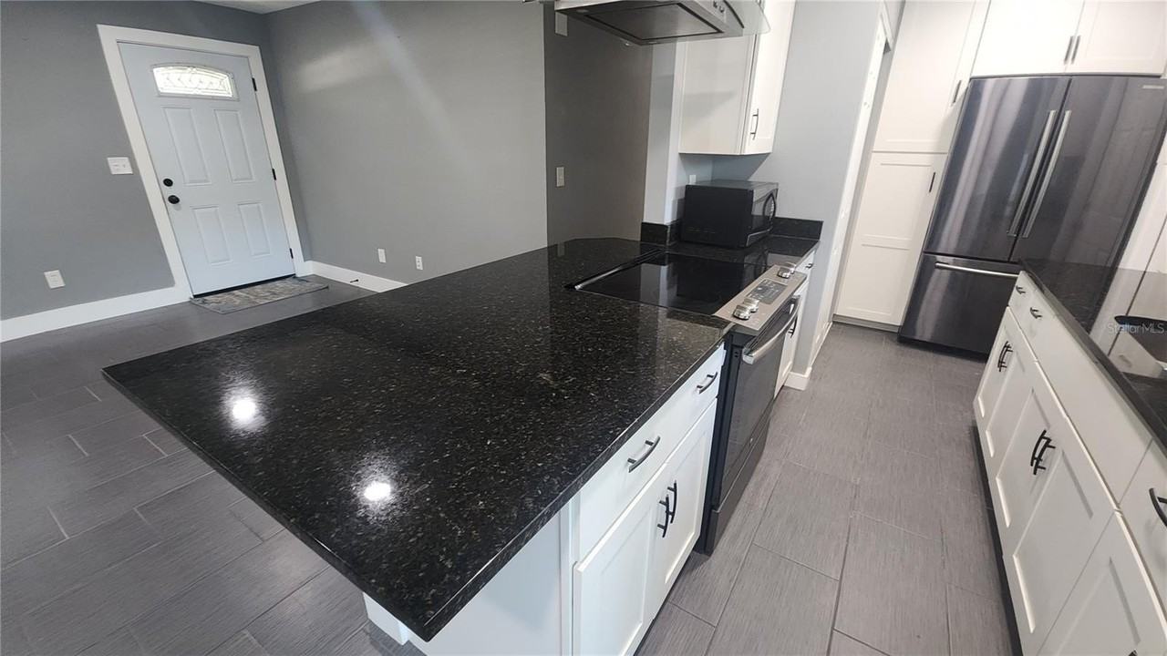 55 Deltona Blvd - Photo 5 of 17