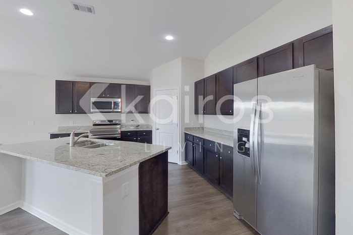 101 Ebenezer Bluff Way - Photo 5 of 22