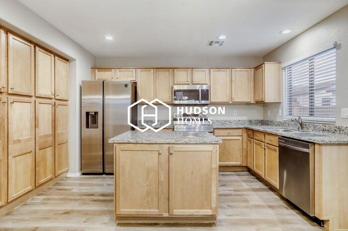 16190 W Young St - Photo 7 of 29