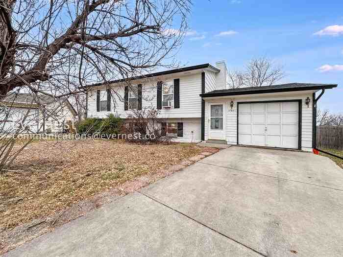 17401 E Gunnison Pl - Photo 4 of 34