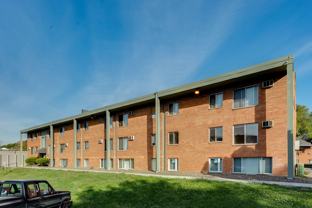 1527 Westminster St - Photo 1 of 1