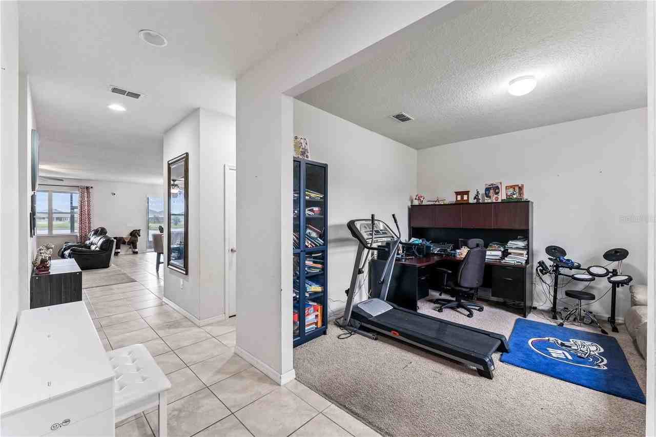 3624 Vega Creek Dr - Photo 5 of 19