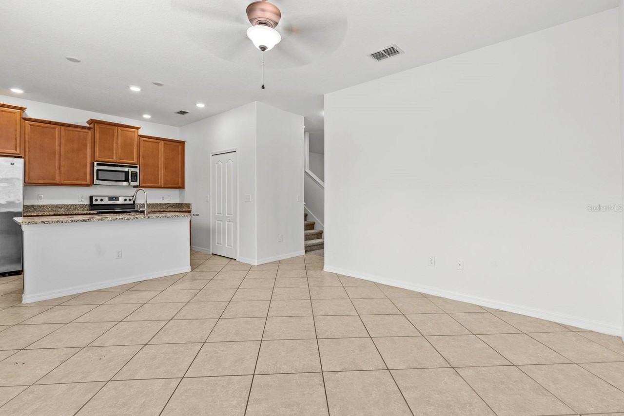 13075 Calderdale Ave - Photo 4 of 19