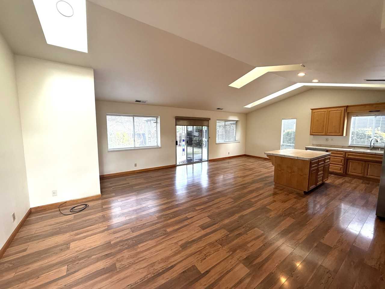 18 Turnbridge Welles #1 - Photo 2 of 14