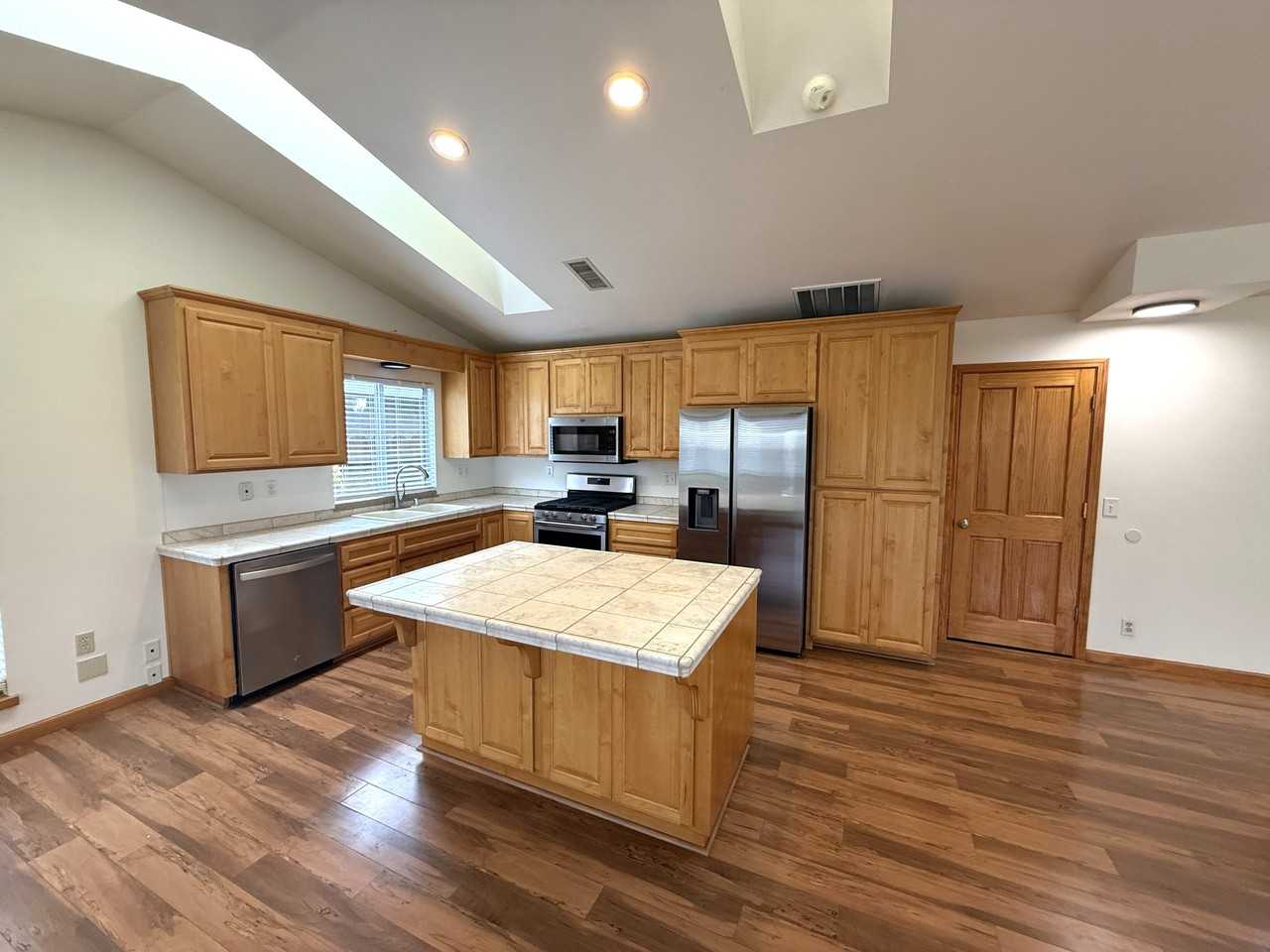 18 Turnbridge Welles #1 - Photo 4 of 14