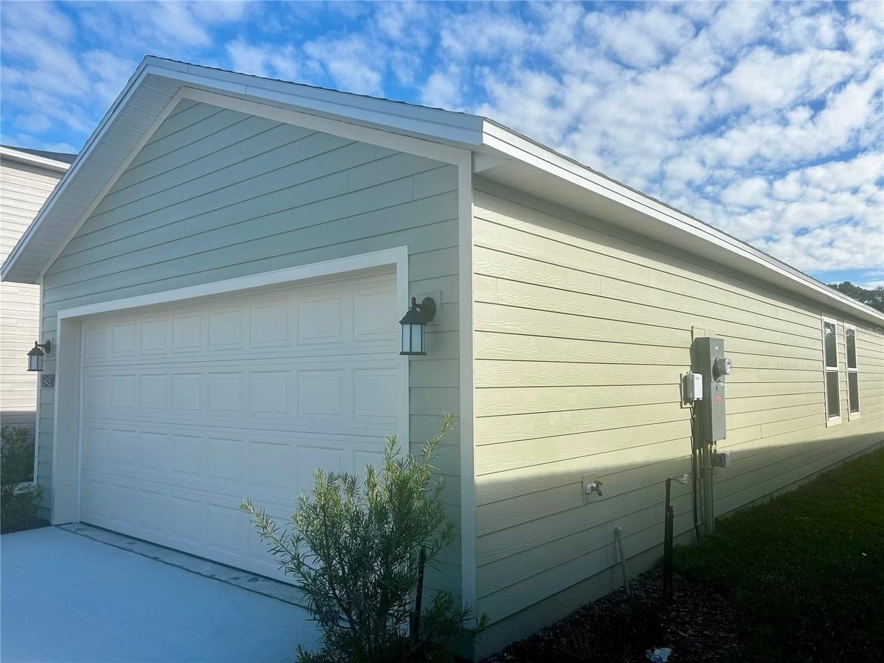 8480 Sw 41st Cir - Photo 2 of 34