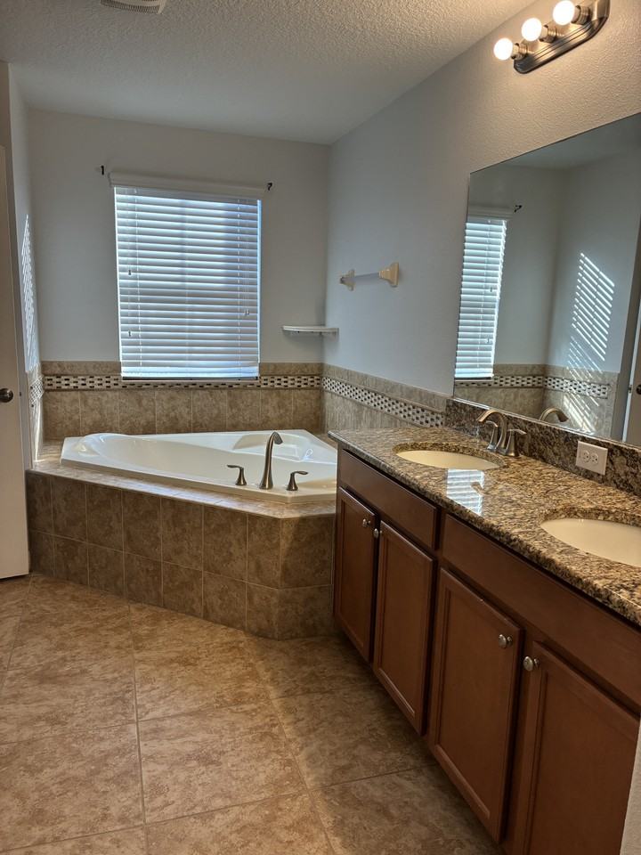 3201 Bayflower Ave #1 - Photo 4 of 11