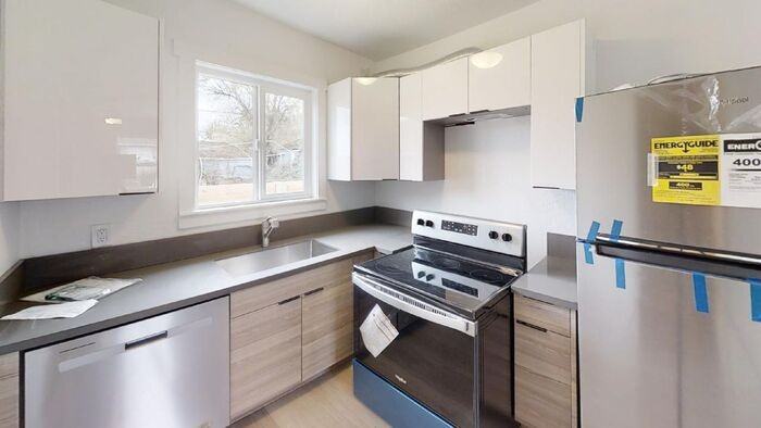 11518 Ne Sandy Blvd #7 - Photo 7 of 18