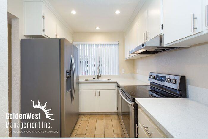 1950 Arnold Way #10 - Photo 3 of 10