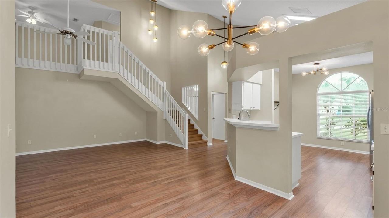 2319 Needham Dr - Photo 4 of 35