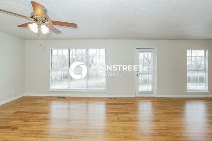 1517 Randall Park Dr - Photo 5 of 20