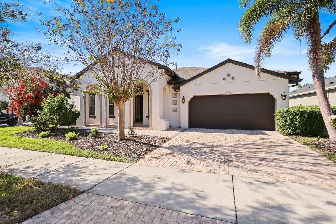 6716 Park Strand Dr - Photo 4 of 50