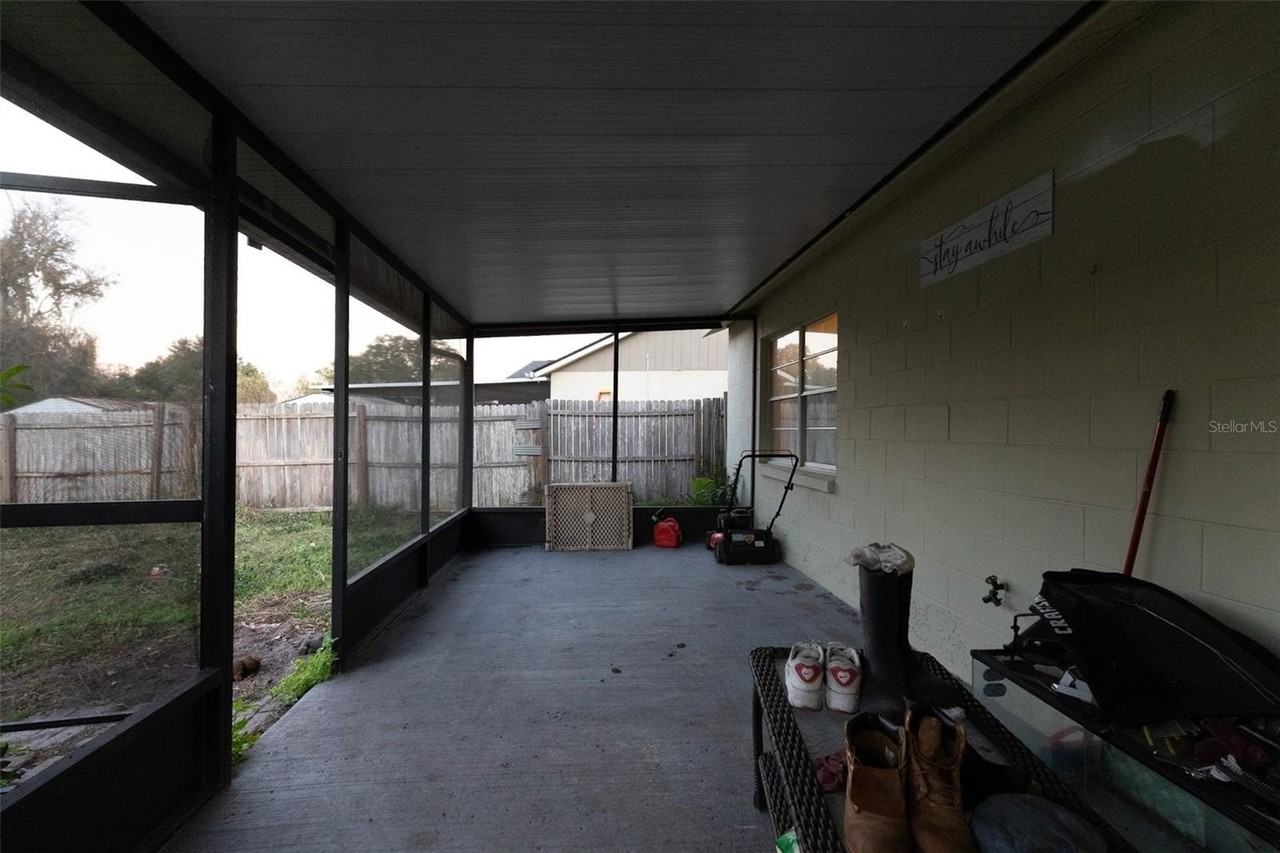 4610 N Country Hills Ct - Photo 5 of 20