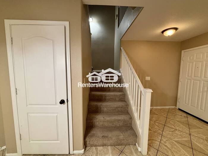 2811 S 160th Ln - Photo 4 of 46