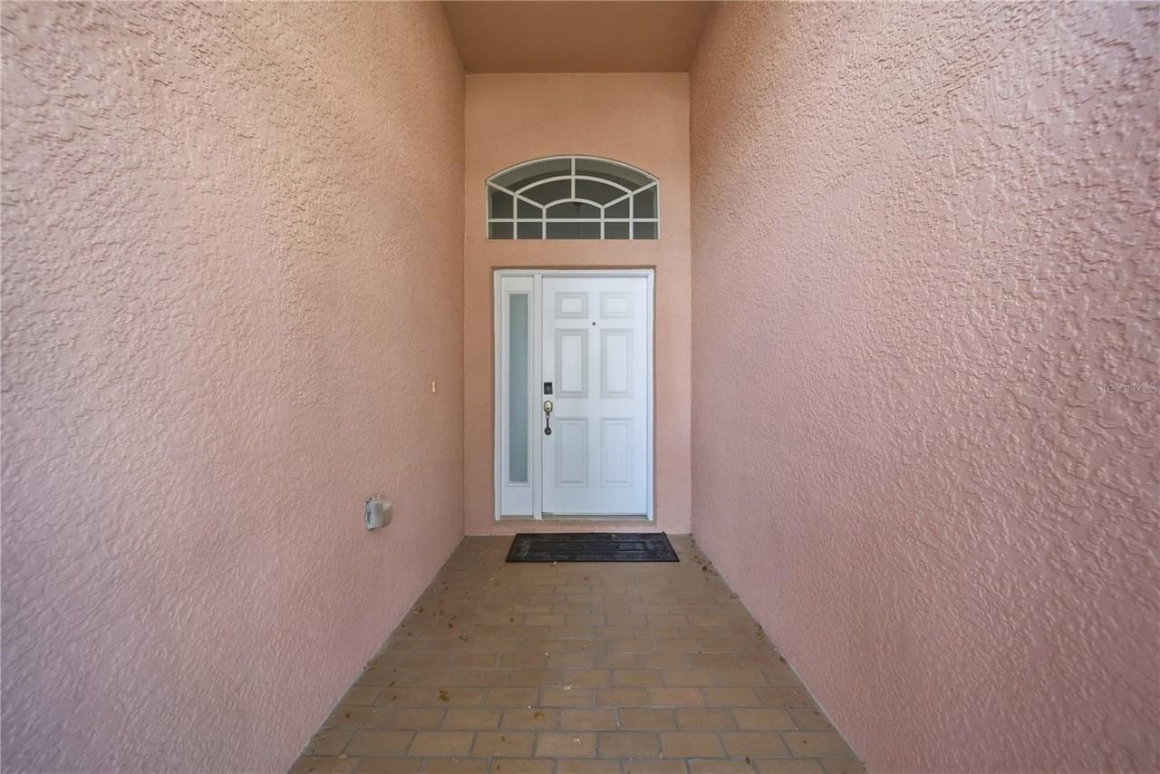 31202 Baclan Dr - Photo 3 of 28