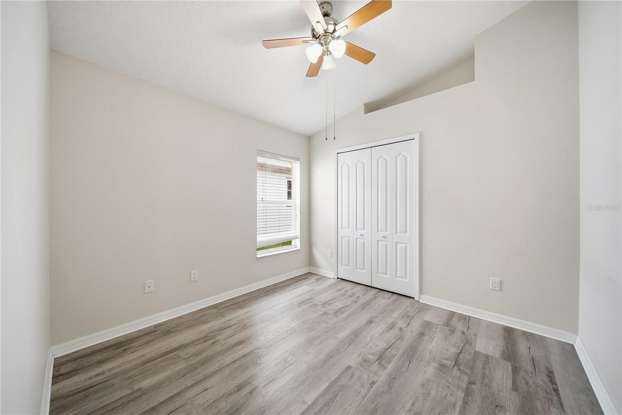 31202 Baclan Dr - Photo 4 of 28