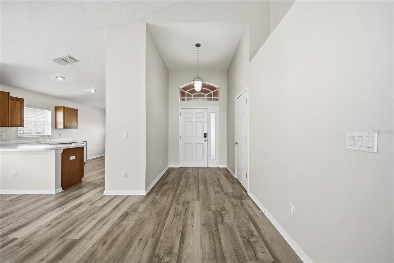 31202 Baclan Dr - Photo 6 of 28