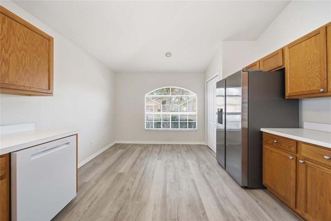 31202 Baclan Dr - Photo 7 of 28