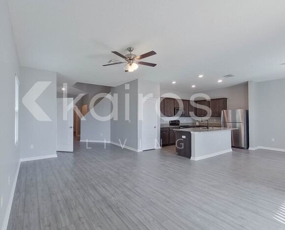 30098 Fedora Cir - Photo 5 of 35