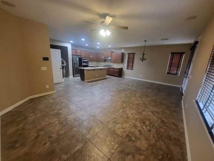 28327 N Welton Pl - Photo 4 of 32