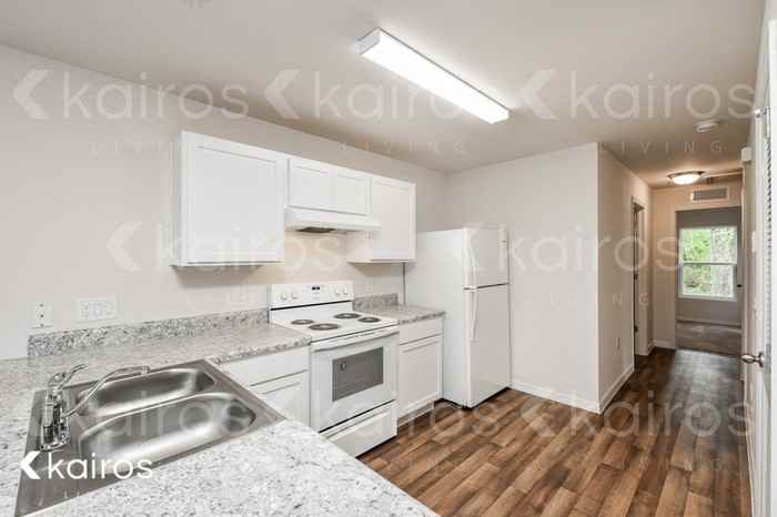 27382 Pasadena Dr - Photo 6 of 15