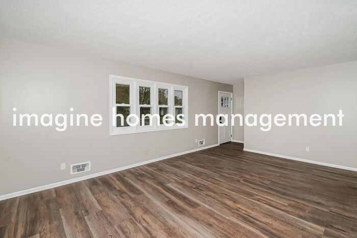 1764 Serpentine Dr - Photo 5 of 18