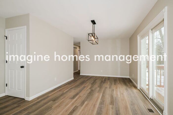 2162 Meadow Dr - Photo 7 of 21