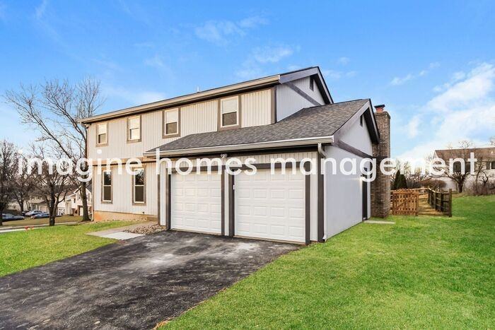 5554 Pine Needle Ct - Photo 4 of 19