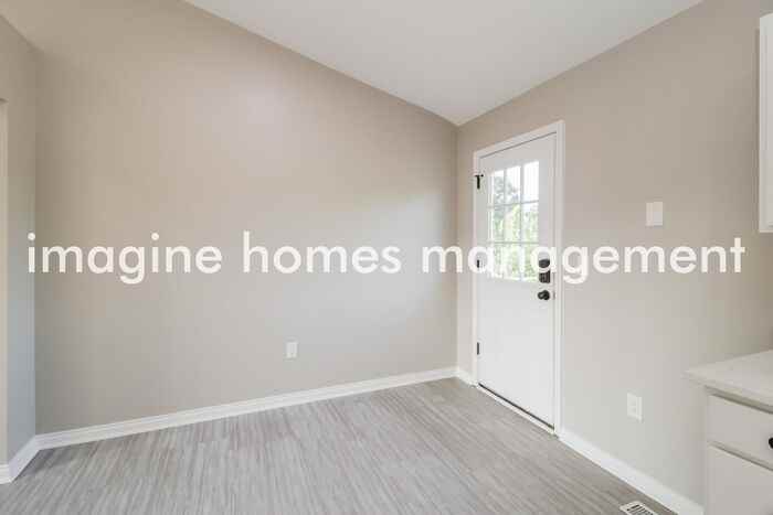 631 Astoria Ct - Photo 7 of 19