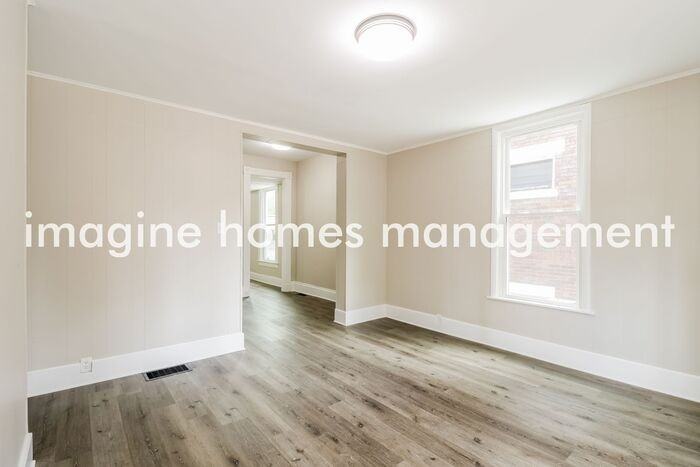 34 W 15th St - Photo 4 of 18