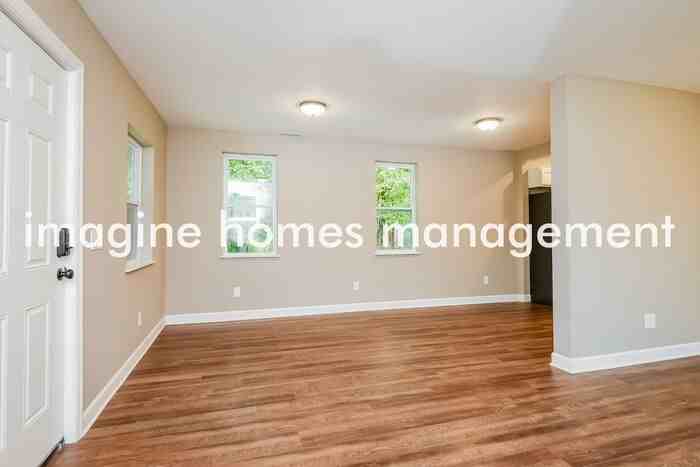 7447 Stearns Rd - Photo 4 of 15