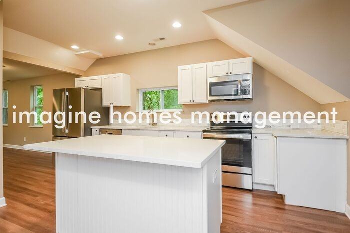 7447 Stearns Rd - Photo 6 of 15