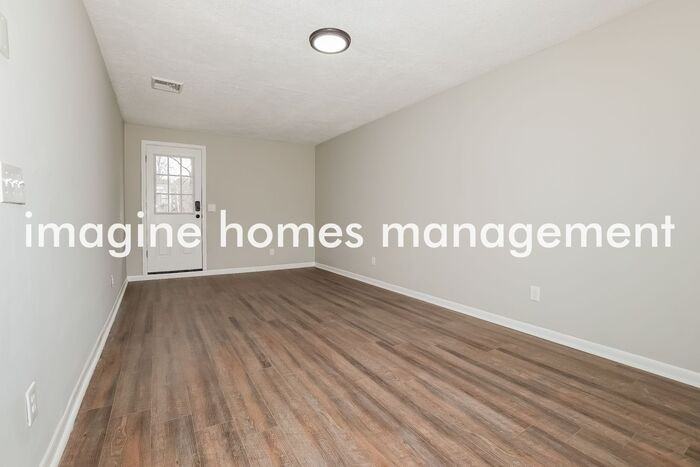 4851 Robinwood Dr - Photo 4 of 13