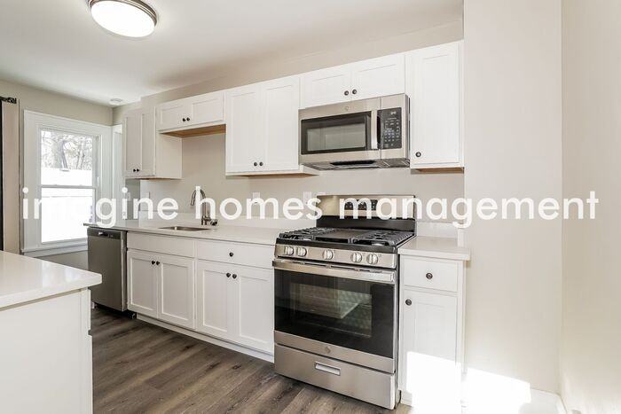 4238 Porter Rd - Photo 7 of 24