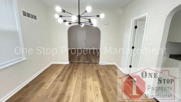 203 N Thorpe St - Photo 3 of 18