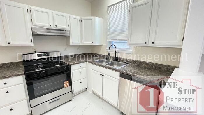 203 N Thorpe St - Photo 7 of 18