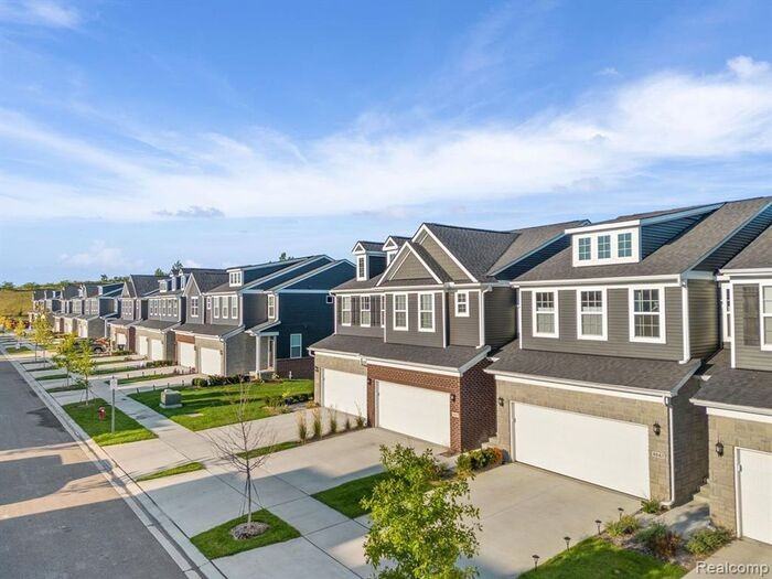 4841 Broomfield Way - Photo 4 of 29