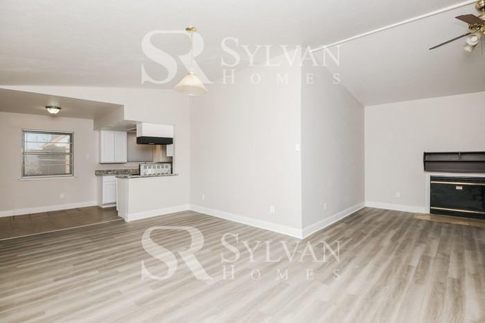 3217 Ridgedale St - Photo 3 of 16