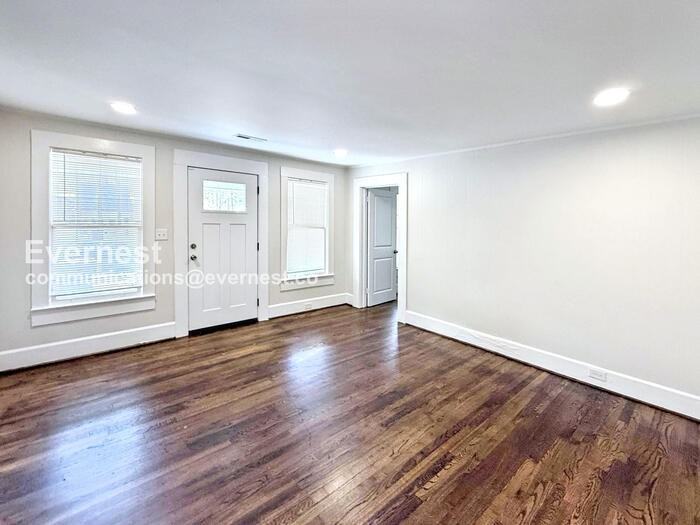 745 82nd Pl S - Photo 6 of 24