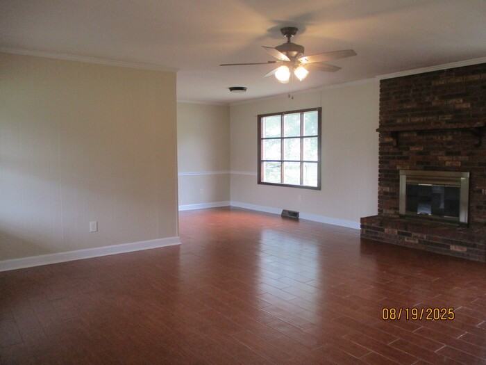 1027 Rembrandt Dr Sw - Photo 2 of 13