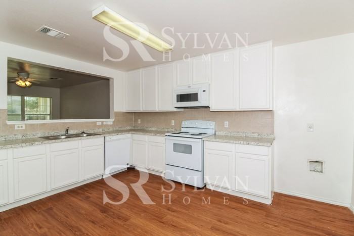 13500 Alysheba Dr - Photo 6 of 16