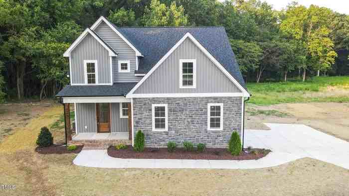 4948 Zebulon Rd - Photo 2 of 32