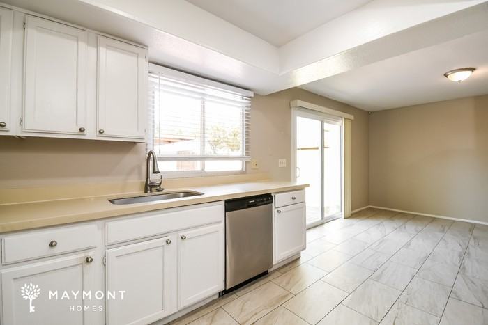 2108 E Villa Ct - Photo 6 of 12