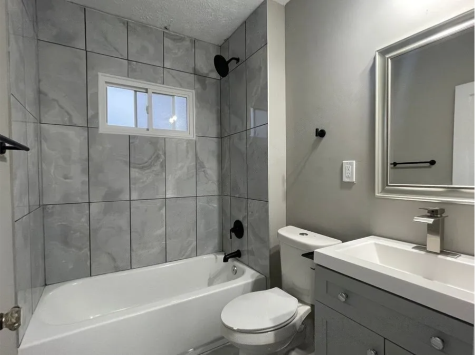 3667 W 140th St - Photo 3 of 5