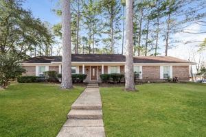 featured image of 52 Crossgates Dr