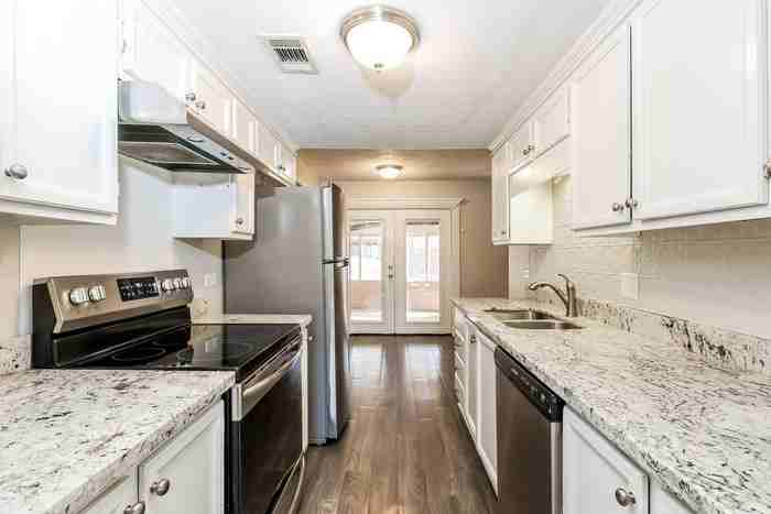 52 Crossgates Dr - Photo 5 of 12